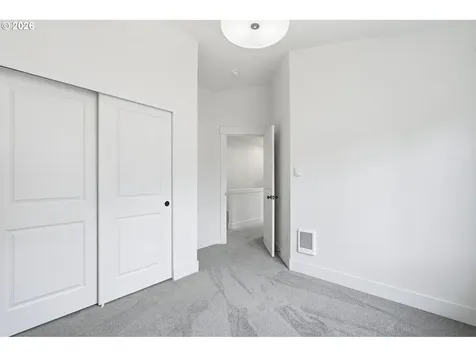 5380 SE 86th Court Portland OR 97266