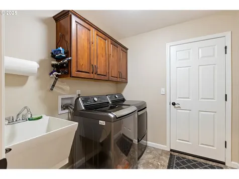 4321 Happy Valley Road Roseburg OR 97471