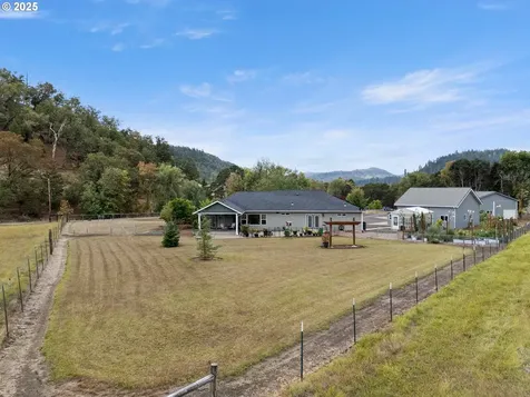 4321 Happy Valley Road Roseburg OR 97471