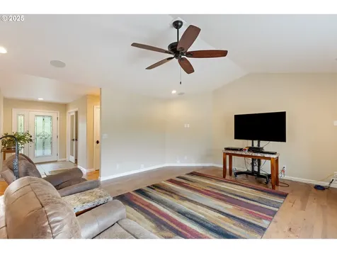 4321 Happy Valley Road Roseburg OR 97471