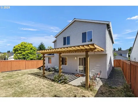 7736 N Olympia Street Portland OR 97203