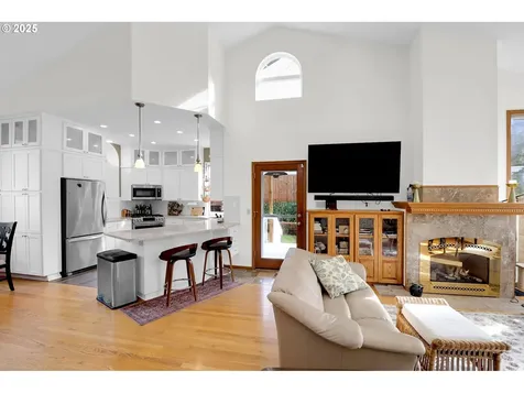 2708 Moon Mountain Drive Eugene OR 97403