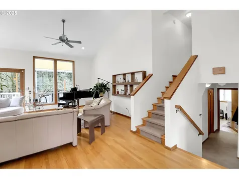 2708 Moon Mountain Drive Eugene OR 97403
