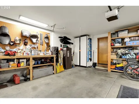 2708 Moon Mountain Drive Eugene OR 97403