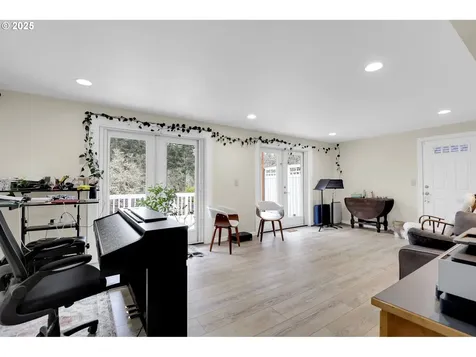 2708 Moon Mountain Drive Eugene OR 97403