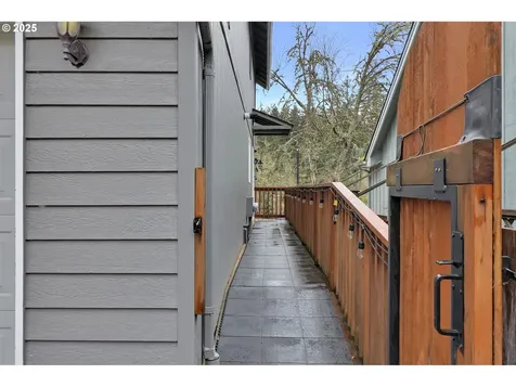 2708 Moon Mountain Drive Eugene OR 97403