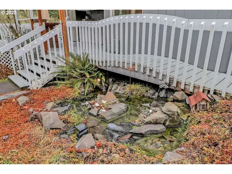 2708 Moon Mountain Drive Eugene OR 97403