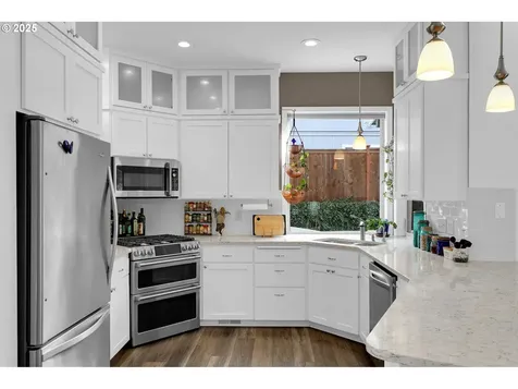 2708 Moon Mountain Drive Eugene OR 97403