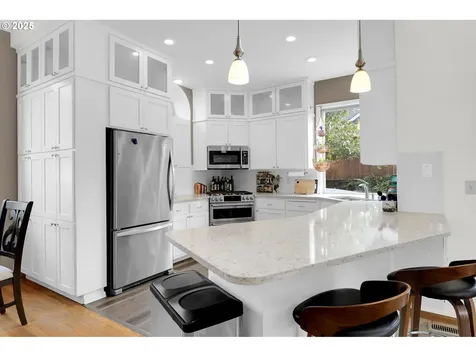 2708 Moon Mountain Drive Eugene OR 97403