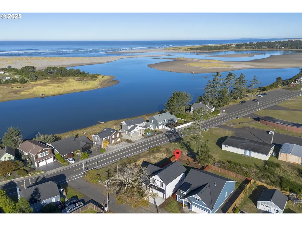 790 17th Avenue Seaside OR 97138