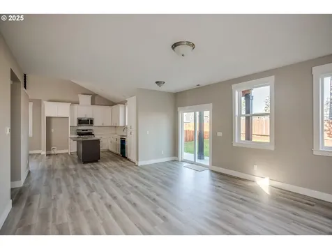 790 17th Avenue Seaside OR 97138