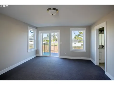 790 17th Avenue Seaside OR 97138