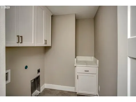 790 17th Avenue Seaside OR 97138