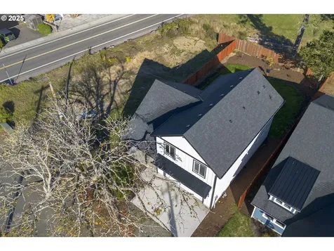 790 17th Avenue Seaside OR 97138