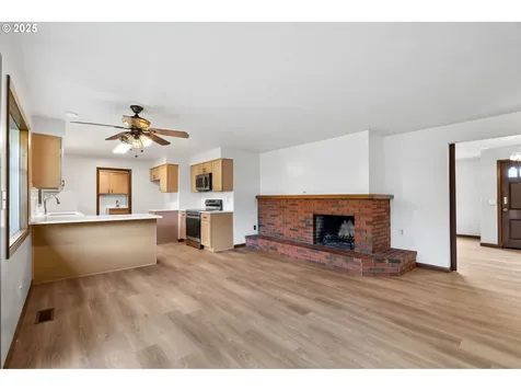 650 Dian Avenue NW Salem OR 97304
