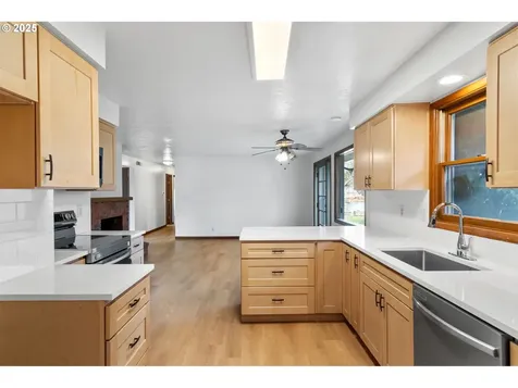 650 Dian Avenue NW Salem OR 97304