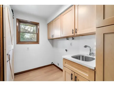 650 Dian Avenue NW Salem OR 97304