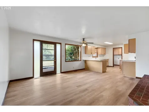 650 Dian Avenue NW Salem OR 97304