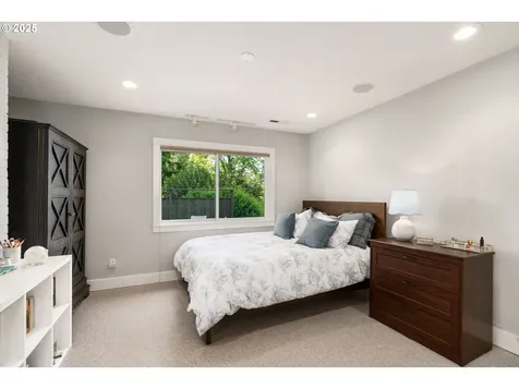 11255 S Northgate Avenue Portland OR 97219