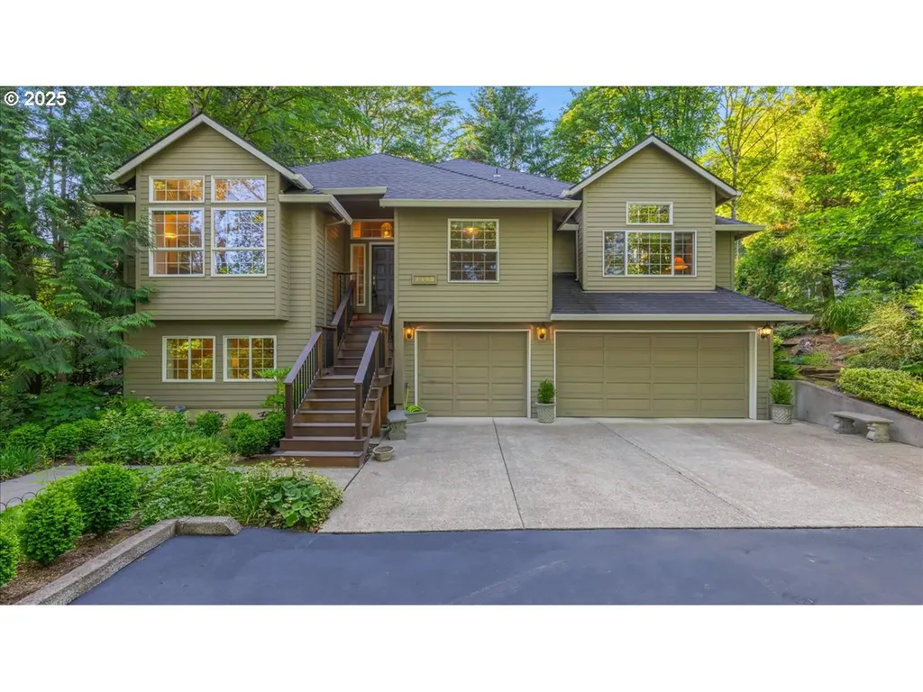 7445 SW Canyon Drive Portland OR 97225