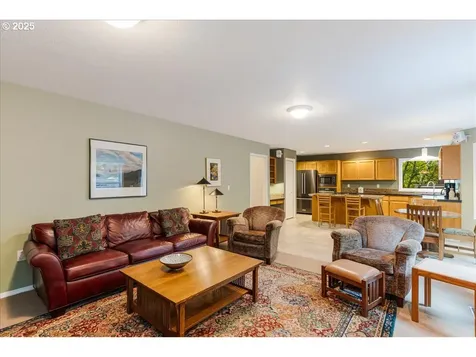 7445 SW Canyon Drive Portland OR 97225