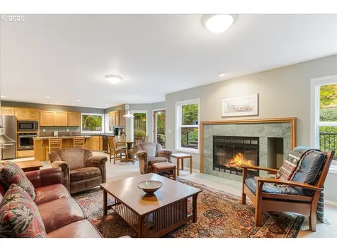 7445 SW Canyon Drive Portland OR 97225