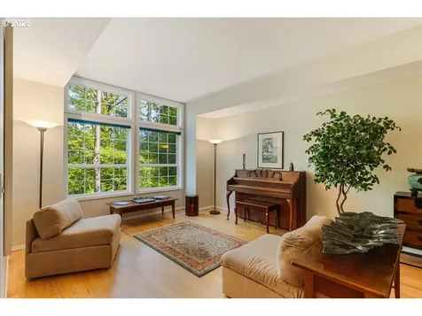 7445 SW Canyon Drive Portland OR 97225