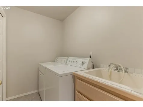 7445 SW Canyon Drive Portland OR 97225