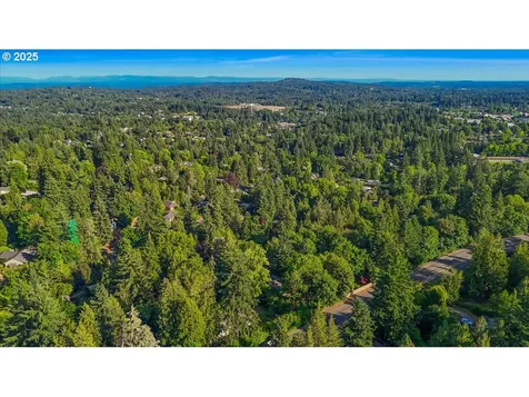 7445 SW Canyon Drive Portland OR 97225