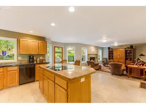 7445 SW Canyon Drive Portland OR 97225
