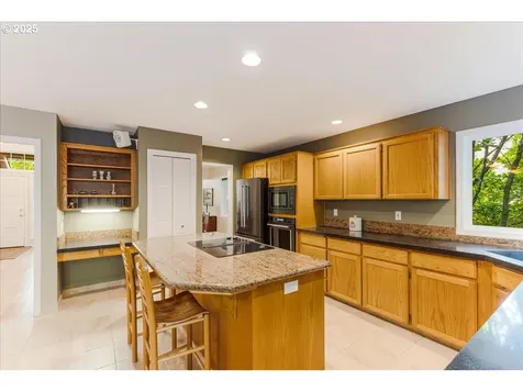 7445 SW Canyon Drive Portland OR 97225