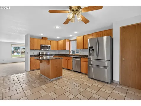 17000 SE 16th Street Vancouver WA 98683