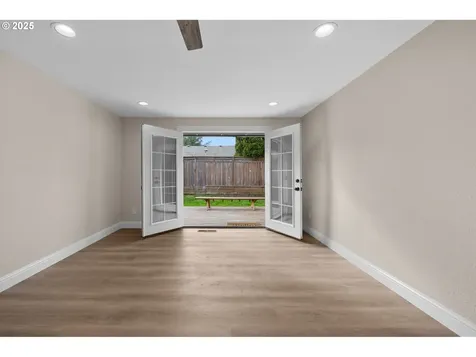 1677 SW Eastwood Court Gresham OR 97080