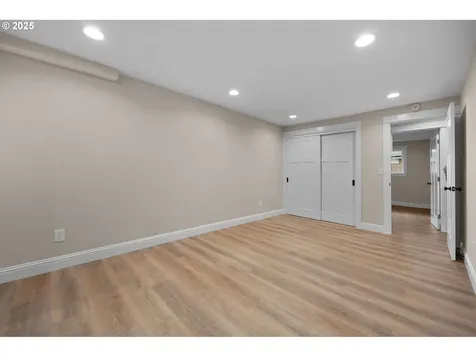 1677 SW Eastwood Court Gresham OR 97080