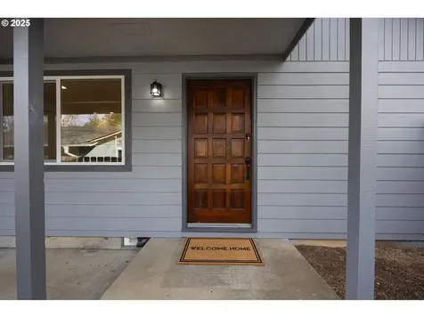1677 SW Eastwood Court Gresham OR 97080