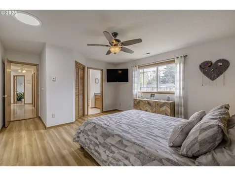 290 NE Donelson Street Hillsboro OR 97124