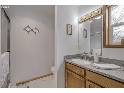 290 NE Donelson Street Hillsboro OR 97124