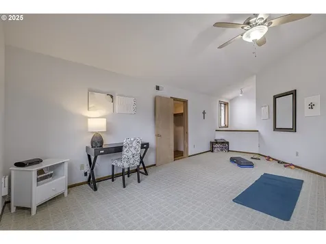 290 NE Donelson Street Hillsboro OR 97124