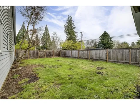 290 NE Donelson Street Hillsboro OR 97124