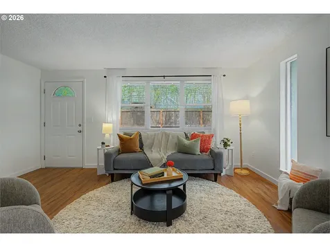 2913/2915 SE 19th Avenue Portland OR 97202