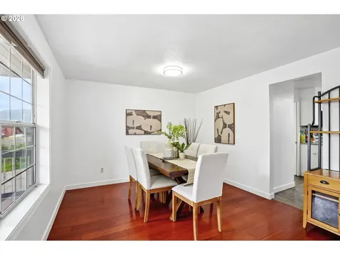 527 Willamina Avenue Forest Grove OR 97116