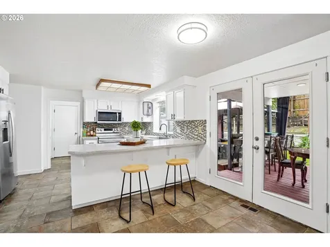 527 Willamina Avenue Forest Grove OR 97116