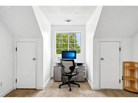 527 Willamina Avenue Forest Grove OR 97116