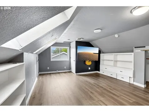 527 Willamina Avenue Forest Grove OR 97116