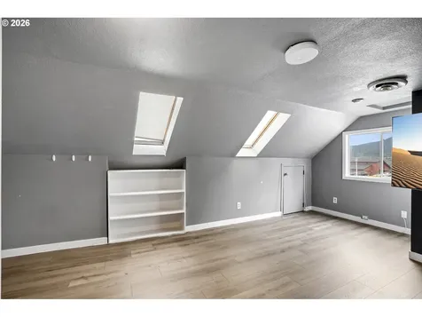 527 Willamina Avenue Forest Grove OR 97116