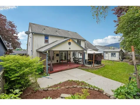 527 Willamina Avenue Forest Grove OR 97116