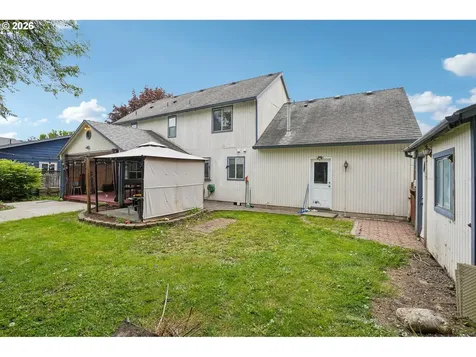 527 Willamina Avenue Forest Grove OR 97116