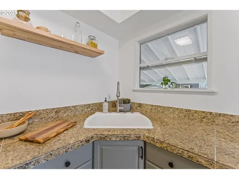 6540 SE 88th Avenue Portland OR 97266