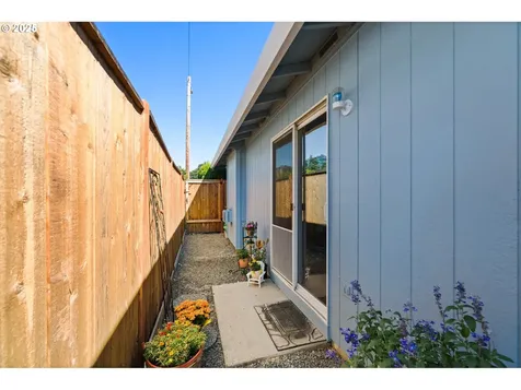 1006 Y Street Vancouver WA 98661