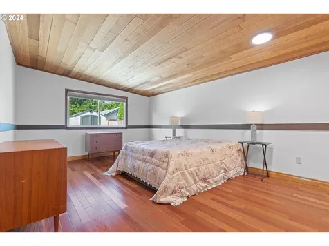 1833 SE 117th Avenue Portland OR 97216